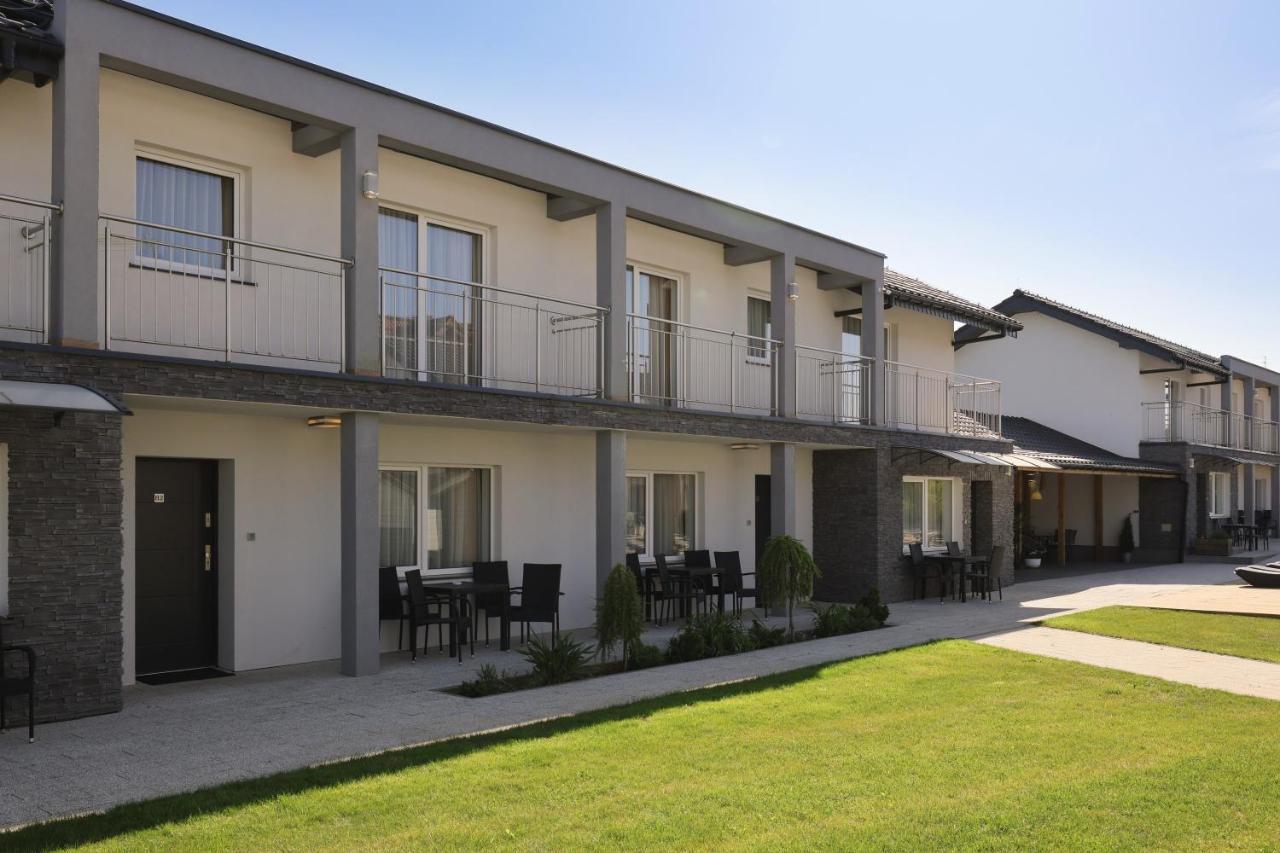 Seo2 Rewal - Apartamenty Z Osobnym Wejsciem, Grzany Basen, Darmowe Sauny, Parking, Grill, Wifi エクステリア 写真
