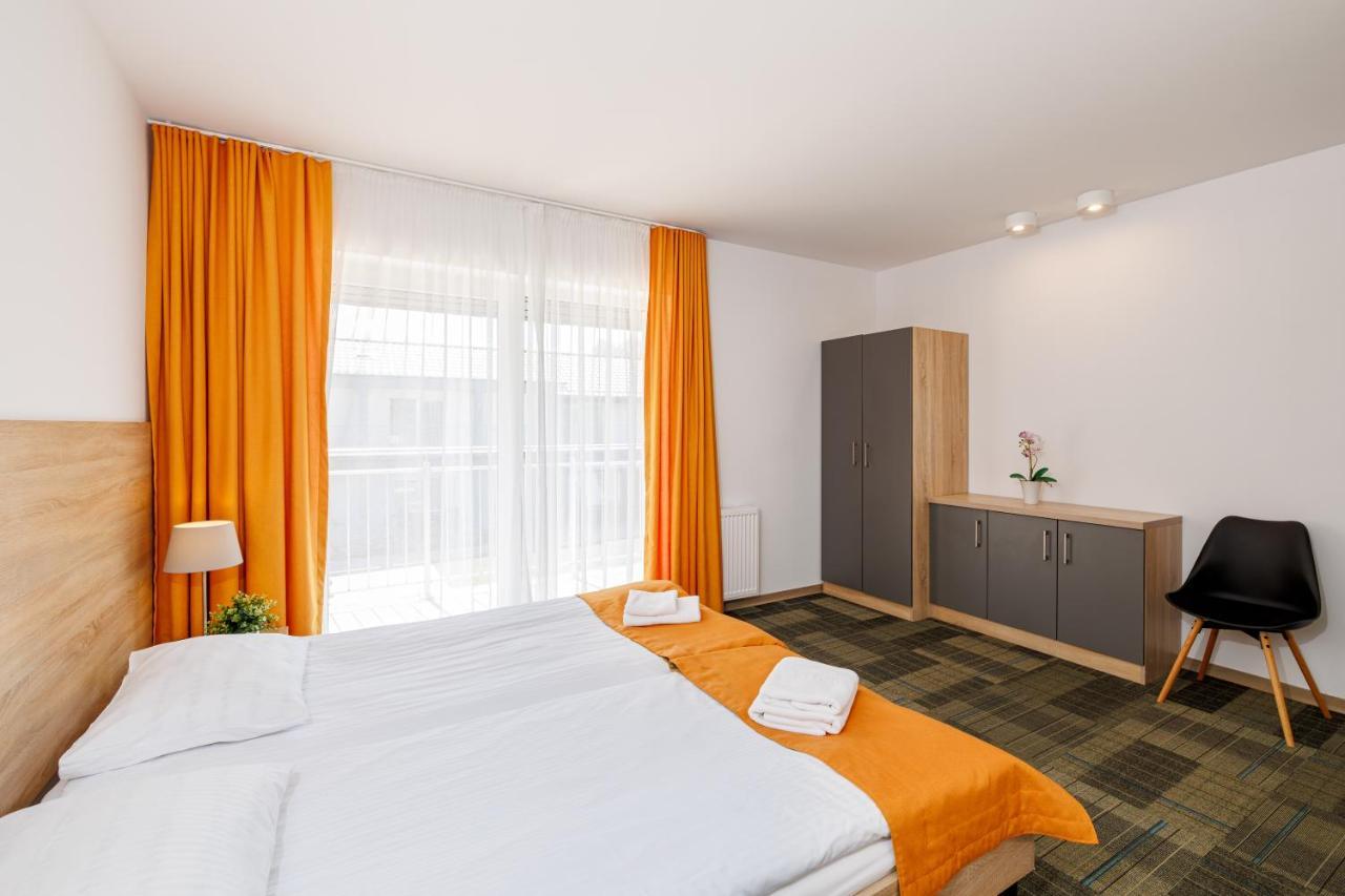 Seo2 Rewal - Apartamenty Z Osobnym Wejsciem, Grzany Basen, Darmowe Sauny, Parking, Grill, Wifi エクステリア 写真