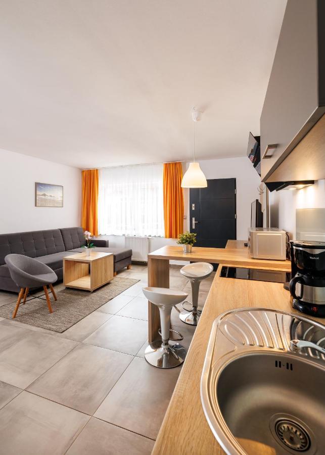 Seo2 Rewal - Apartamenty Z Osobnym Wejsciem, Grzany Basen, Darmowe Sauny, Parking, Grill, Wifi エクステリア 写真