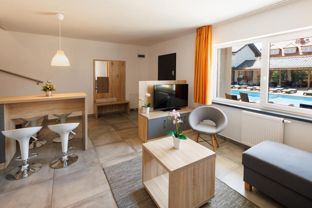 Seo2 Rewal - Apartamenty Z Osobnym Wejsciem, Grzany Basen, Darmowe Sauny, Parking, Grill, Wifi エクステリア 写真