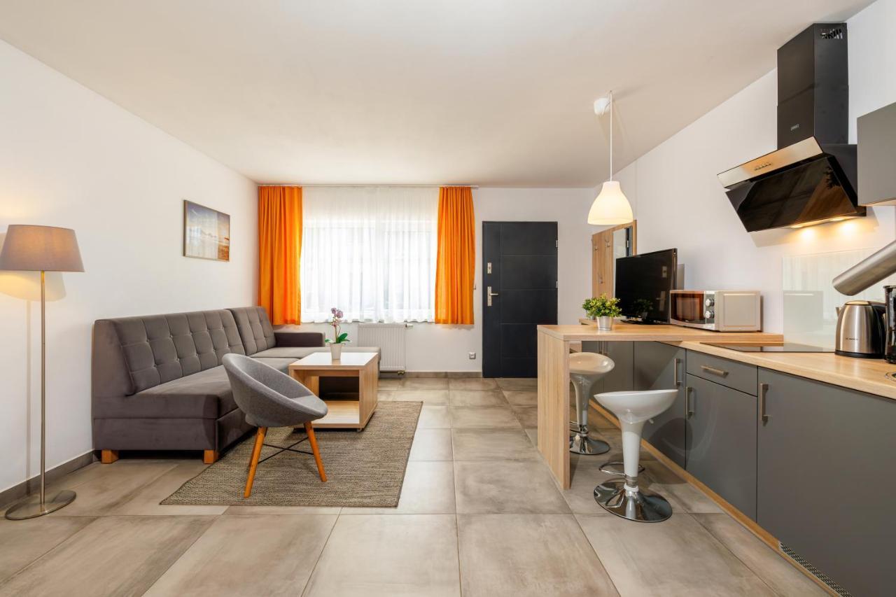 Seo2 Rewal - Apartamenty Z Osobnym Wejsciem, Grzany Basen, Darmowe Sauny, Parking, Grill, Wifi エクステリア 写真